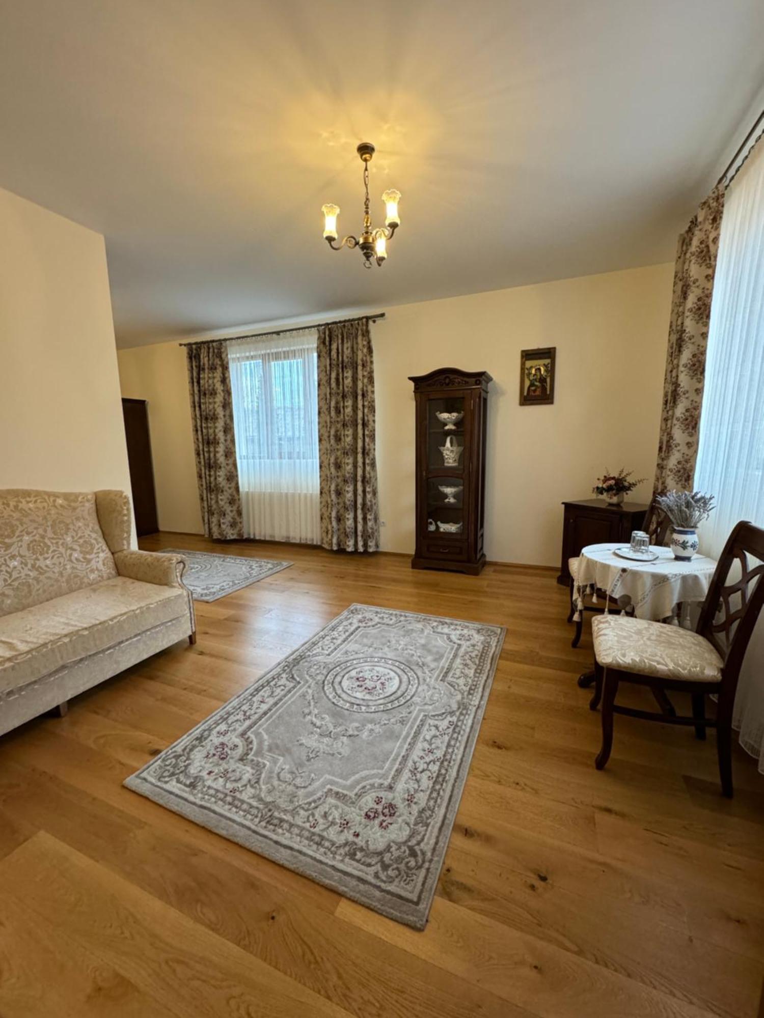Valea Muntelui Hotel Bîrsana Exterior foto