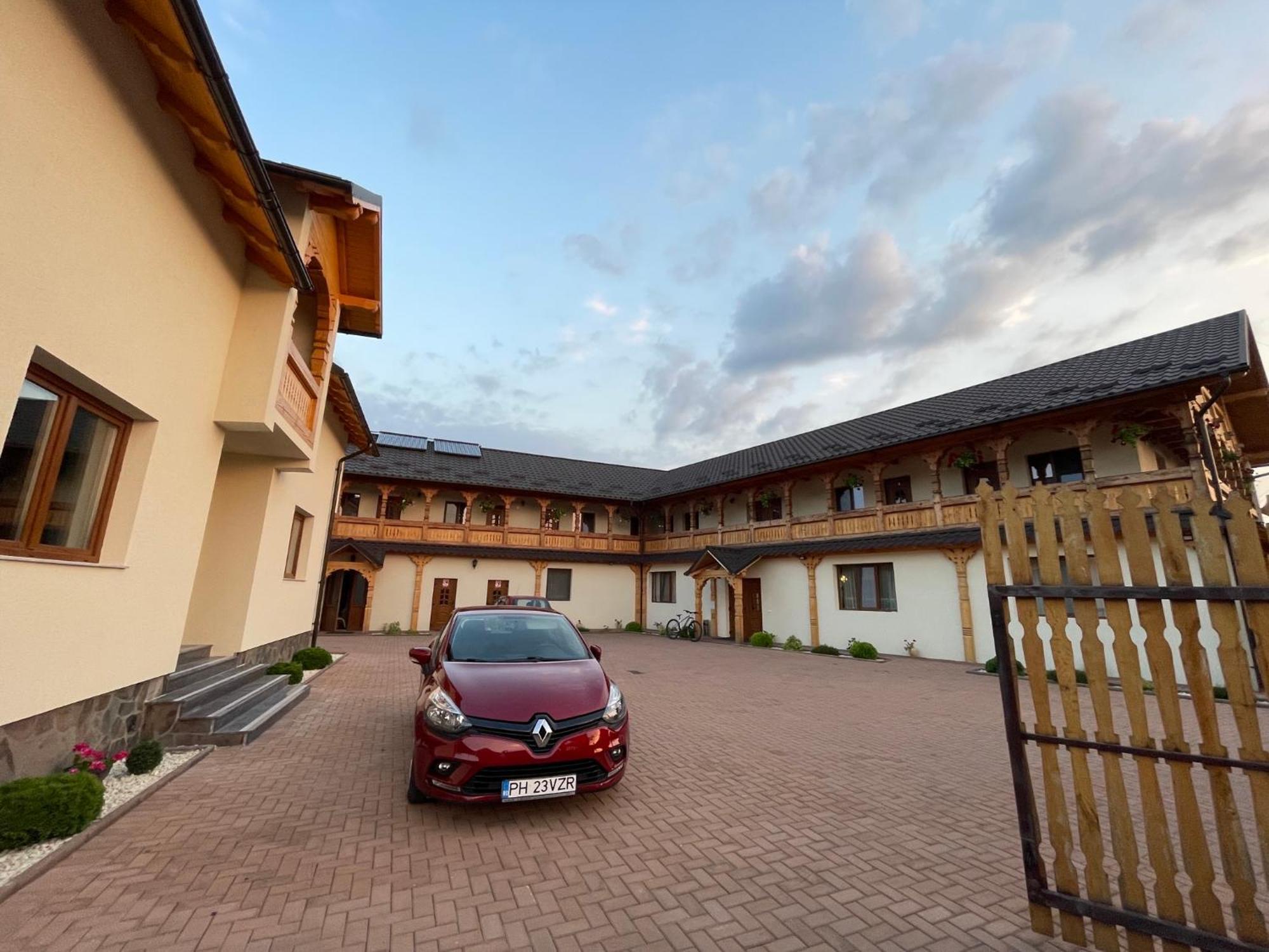 Valea Muntelui Hotel Bîrsana Exterior foto